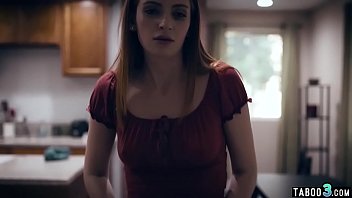 Pregnant teen desperately turns to BFs for help