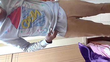 Alikamatwa Akiwa Uchi Akituma Nudes