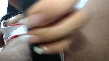 Making-off. Bianca da ataque de tes&atilde_o no banheiro antes do show. Agoniada pra distribuir o cu .veja mais em xv red