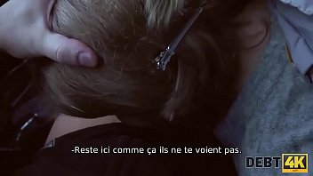 Debt4k. La seule fa&ccedil_on pour Calibri Angel de rembourser sa dette est de baiser le cul passionn&eacute_
