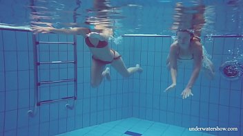 Marusia and Melisa Darkova underwater lesbos