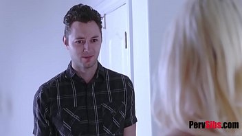 stepSISTER is totally uninterested in cock-Chloe Cherry