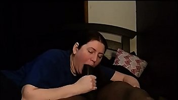 Thick amazon gives wild blowjob to bbc boyfriend on nieces bed