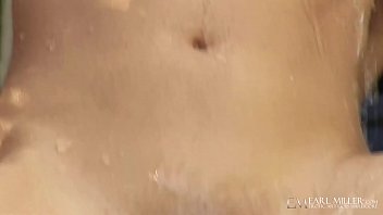 Southern Belle Kaylee Heart Gets Totally Naked In Her Yard!