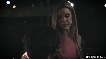 Trailerprak milf sucks and fucks outside