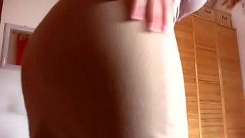 Nicoletta takes a ride in the car masturbates and fills her hands with squirting as she comes