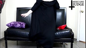 Foot Bitch on Vacation