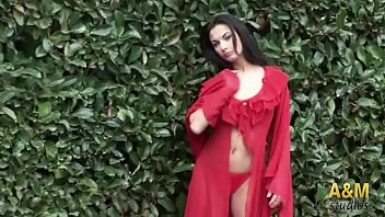 Premier de Clara y sus Maridos ( 5 CAP&Iacute_TULOS ) en este canal  !! Presentada por Ann Lorca.