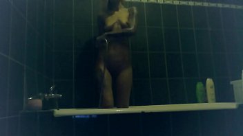 superb body take a shower