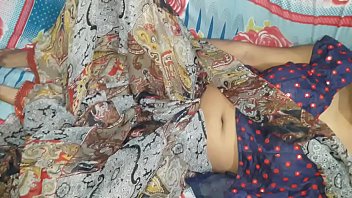 рдкрд╣рд▓реА рдмрд╛рд░ рдХрд┐рд╕реА рдФрд░ рдХреЗ рд╕рд╛рде рдХрд░рдиреЗ рдореЗрдВ рдХреИрд╕рд╛ рд▓рдЧрддрд╛