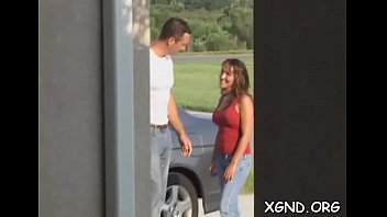 Horny amateur is taking that monster 10-pounder like a real pro