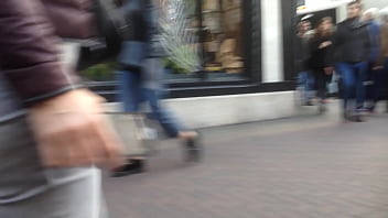 Candid - Latina BigButt In Jeans No:3