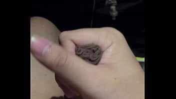 CU BỰ nứng qu&aacute_ v&agrave_o nh&agrave_ vệ sinh l&agrave_m nh&aacute_y full HD