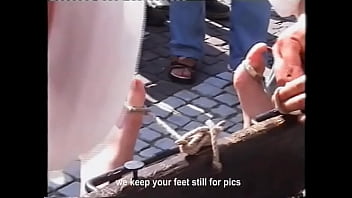 candid feet at shoes store teenfeet.ca