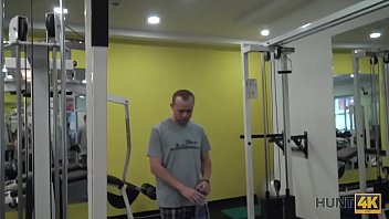 HUNT4K. Sex for money in gym is the way beauty wanted to end day