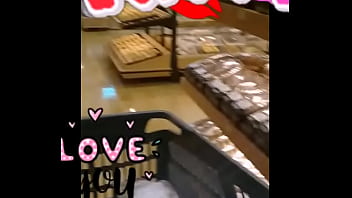 WALLMART Sideboobs flashing