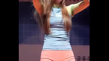 The Sexy korean Girls dancing show 2-  cameltoe  full download http://j.gs/E23r