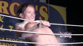 Girls Go Crazy In Wild Wet T Contest