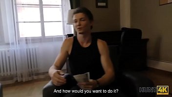 HUNT4K. Poor guy has to watch girlfriend&#039_s awesome sex for money