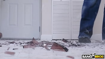 Big Ass Realtor Fucked by Tenant