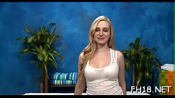 Luxurious teen girlies get screwed well by one lucky guy