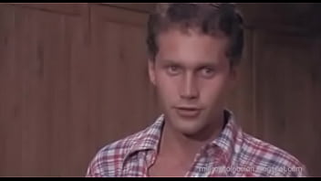 Edwige Fenech sexy en el piano (La Profesora Ense&ntilde_a En Casa)