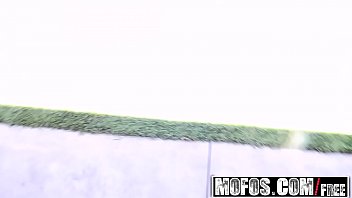 Mofos - Pervs On Patrol - (Summer Day) - Twerking Blonde Blows Insurance Guy