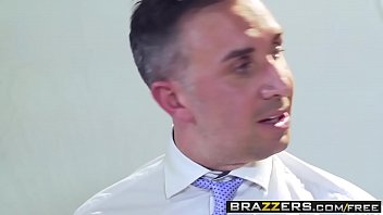 Brazzers - Brazzers Exxtra - Aidra Fox Janice Griffith Lana Rhoades Riley Reid and Keiran Lee -  Off