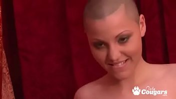 Sexy Babe With Shaved Head Fingers Her Pussy