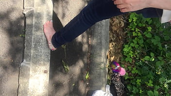 Elizabeth'_s Dirty Feet