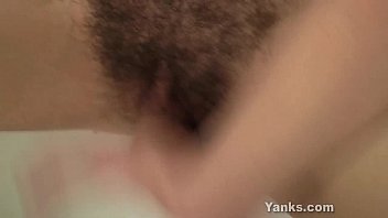 Sexy Helena Squirt In Bath