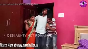 Desi Aged Bhabhi Sex with Young Guy - XNXX.COM