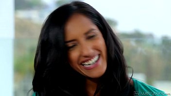 Sara Luvv and Chloe Amour Toying Each Other