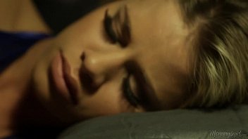 Busty Mommy Cherie DeVille and Jessa Rhodes