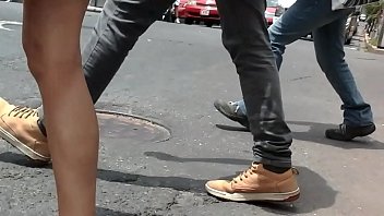 mature candid flipflops