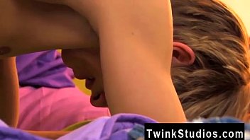 Gay movie It&#039_s a classic porno scene: a torrid pizza delivery guy,