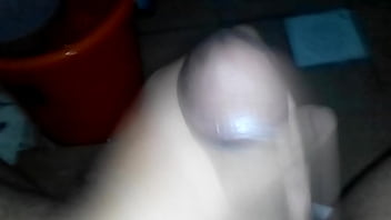 budak melayu melancap di bilik air