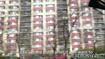 Pizza delivery girl Liliane fucked with her customer