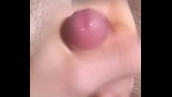 guy masturbate in tube