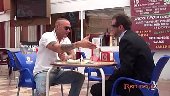 Samantha Pink welcome Dinio