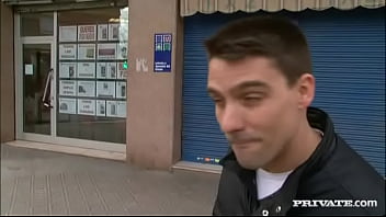 Aliz Has Anal Sex with a Guy She Met Ten Minutes Earlier