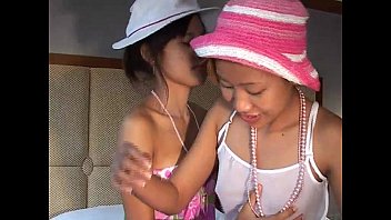 innocent thai cutey saori 18 gets fingered thaigirltiacom