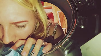 My stepsister got stuck in the washing machine and I decided to help her with my big dick
