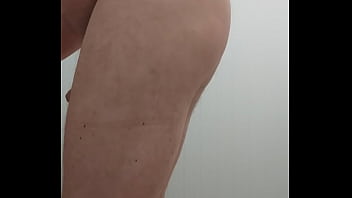 VID 325 Masturbare baut pisat penetrare anala mancat sperma (14min)