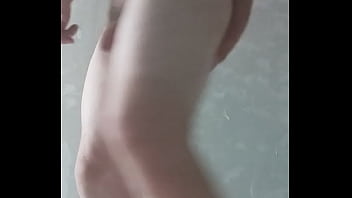 VID 304 Masturbare penetrare anala baut pisat (6min)