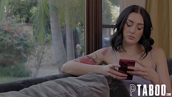 Lapdog Chad Alva, Charlotte Sins