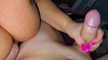 The Excited Stepmother Caught the Stepson'_s Boner