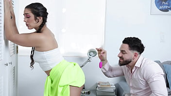 April Fool&rsquo_s Day Fucking with My Stepsis - Famslut