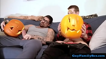 Servicing Daddy'_s big cock