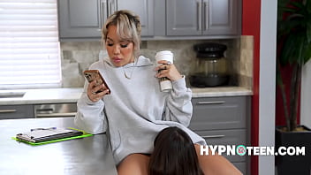 Its Lonely Up Top &amp_ Freeuse Is The Solution - HypnoTeen